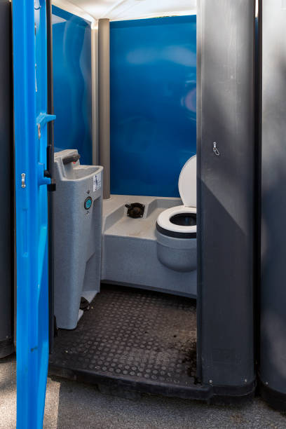 Portable Toilet Options We Offer in Roundup, MT