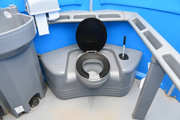 Best Portable restroom trailer rental  in Roundup, MT